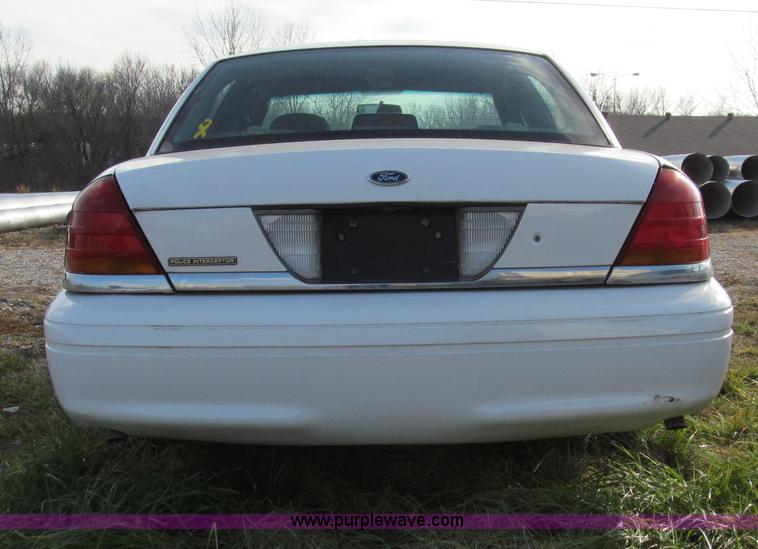image for item E3575 2002 Ford Crown Victoria Police Interceptor