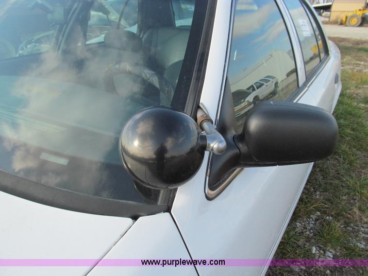 image for item E3575 2002 Ford Crown Victoria Police Interceptor