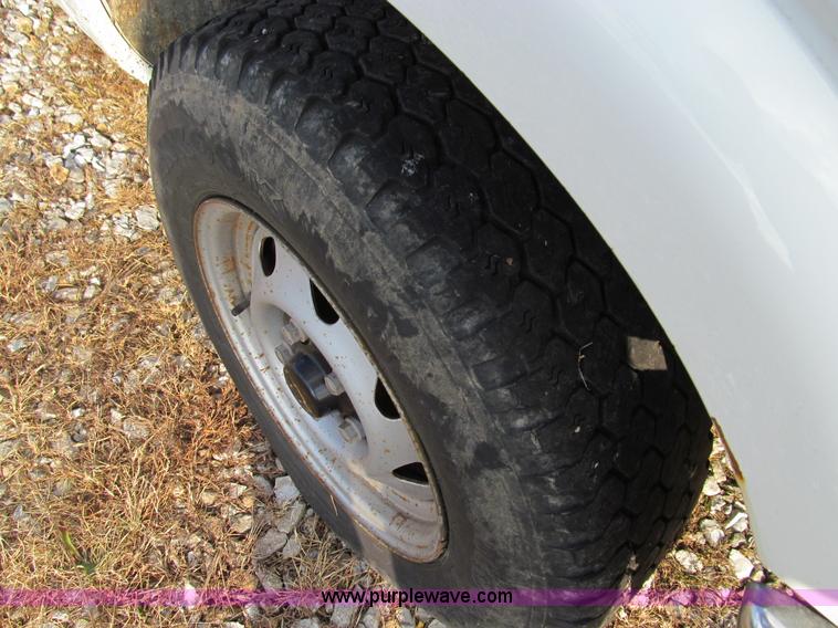 image for item E3576 1999 Chevrolet Blazer SUV