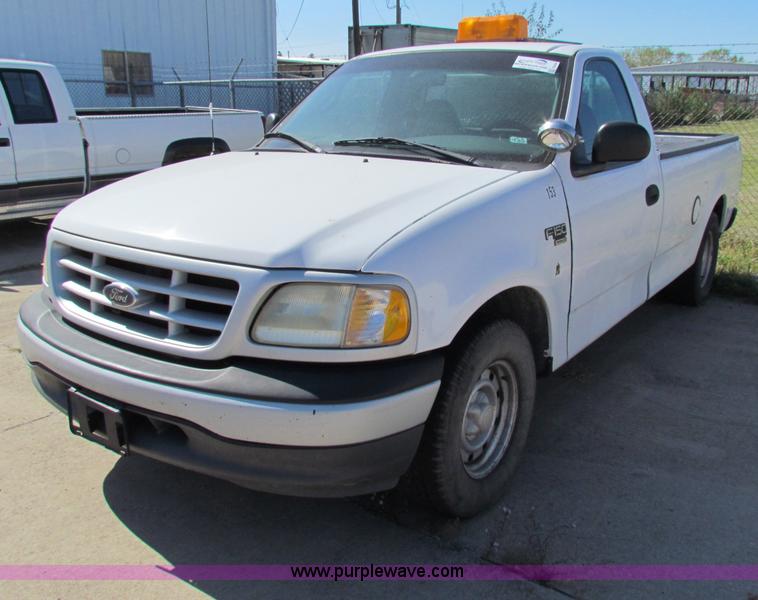 image for item E8104 1999 Ford F150 XL pickup truck