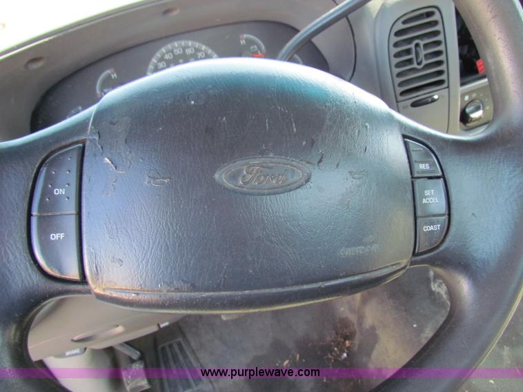 image for item E8104 1999 Ford F150 XL pickup truck