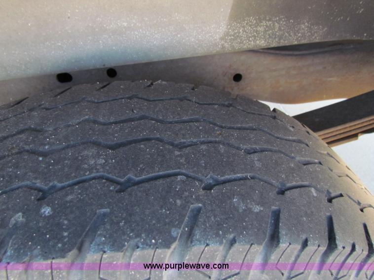 image for item E8107 1997 GMC Savana 2500 van