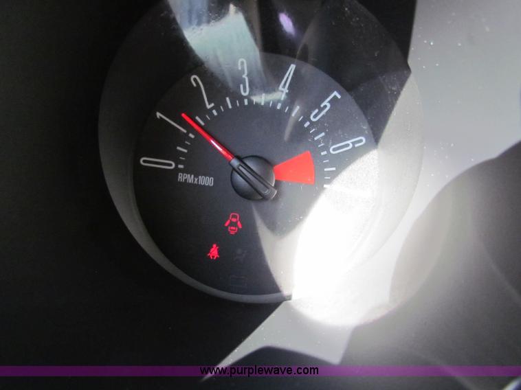 image for item E8182 2005 Ford Mustang