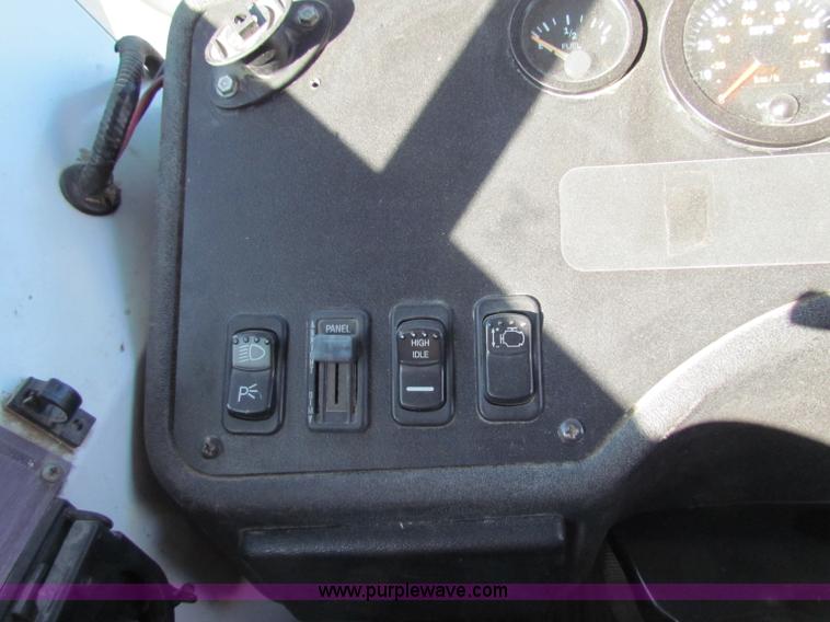 image for item E8183 2001 Blue Bird TC2000 school bus