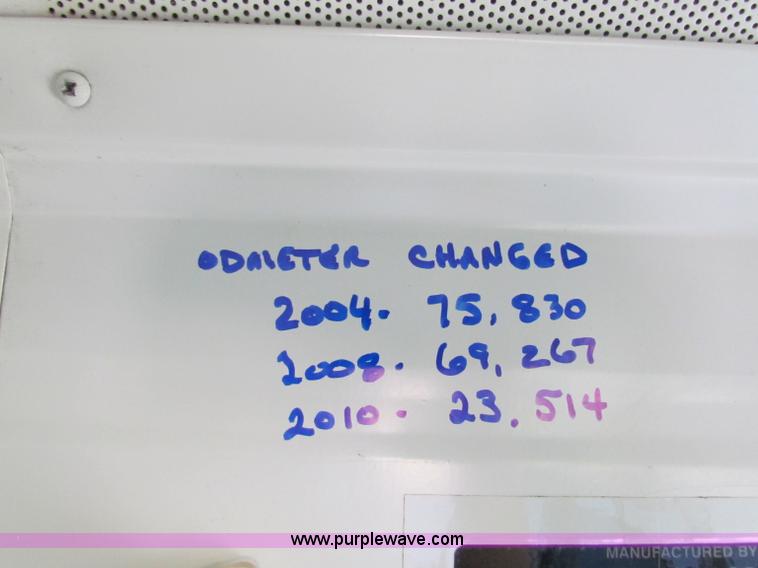 image for item E8183 2001 Blue Bird TC2000 school bus