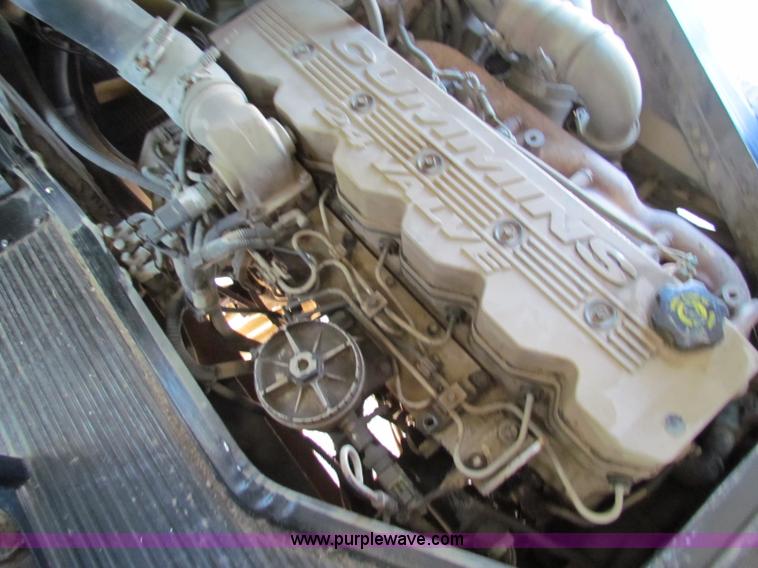 image for item E8183 2001 Blue Bird TC2000 school bus