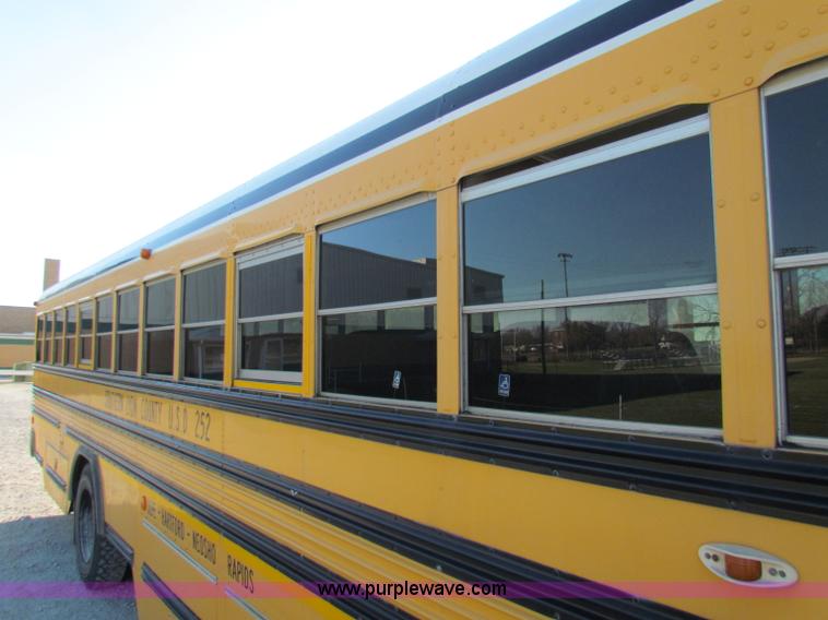image for item E8183 2001 Blue Bird TC2000 school bus