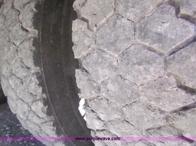 image for item E8183 2001 Blue Bird TC2000 school bus