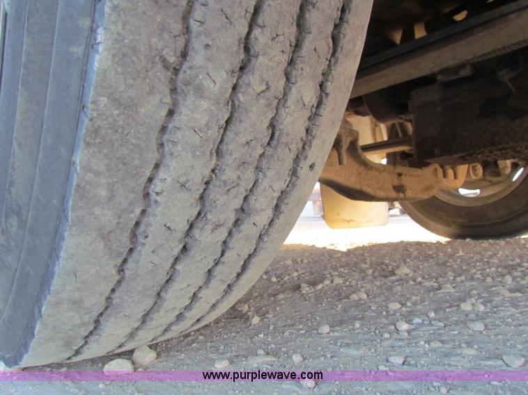 image for item E8183 2001 Blue Bird TC2000 school bus