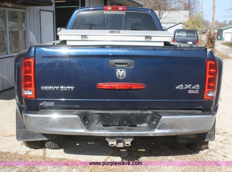 image for item F2505 2005 Dodge Ram 3500 Quad Cab pickup truck