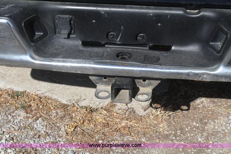 image for item F2505 2005 Dodge Ram 3500 Quad Cab pickup truck