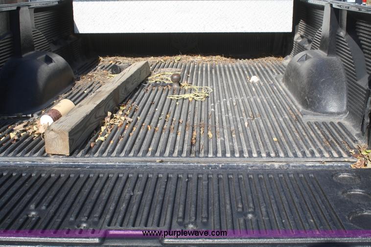 image for item F2505 2005 Dodge Ram 3500 Quad Cab pickup truck