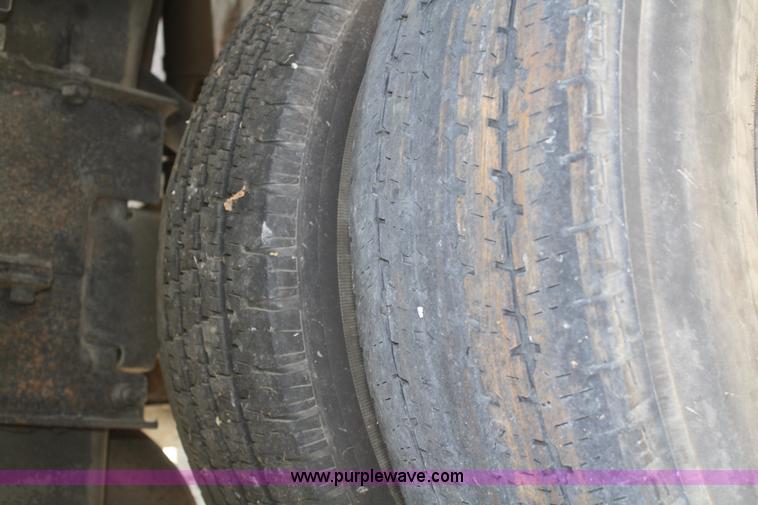 image for item F2505 2005 Dodge Ram 3500 Quad Cab pickup truck