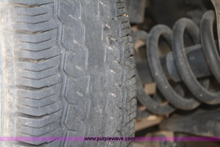 image for item F2505 2005 Dodge Ram 3500 Quad Cab pickup truck