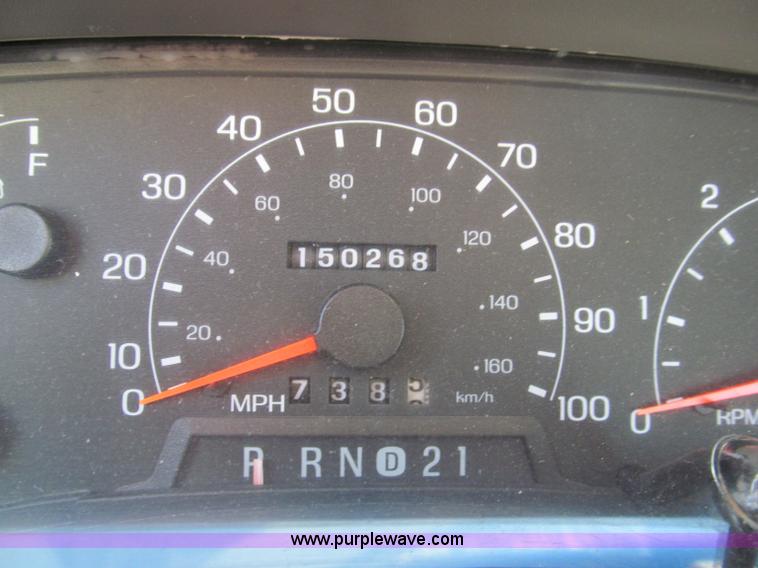 image for item F4632 2000 Ford F250 Super Duty SuperCab pickup truck