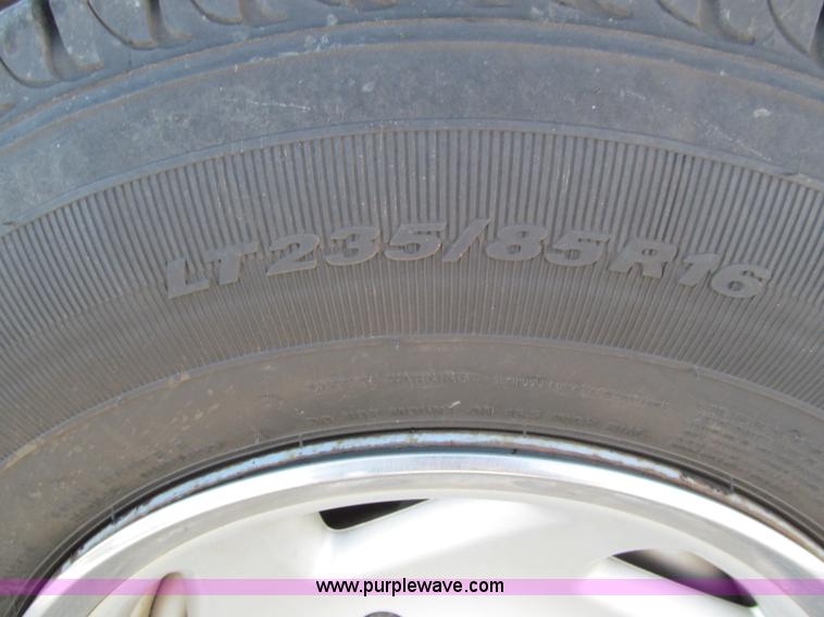 image for item F4632 2000 Ford F250 Super Duty SuperCab pickup truck