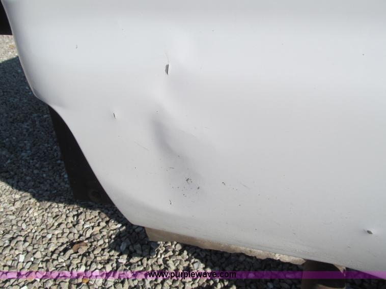 image for item F4632 2000 Ford F250 Super Duty SuperCab pickup truck