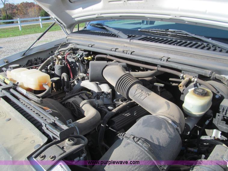 image for item F4632 2000 Ford F250 Super Duty SuperCab pickup truck