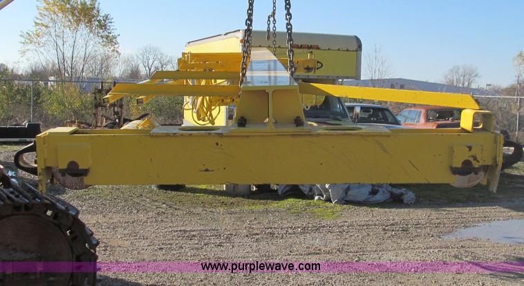 image for item F4664 Handling Systems Inc 3 ton overhead crane