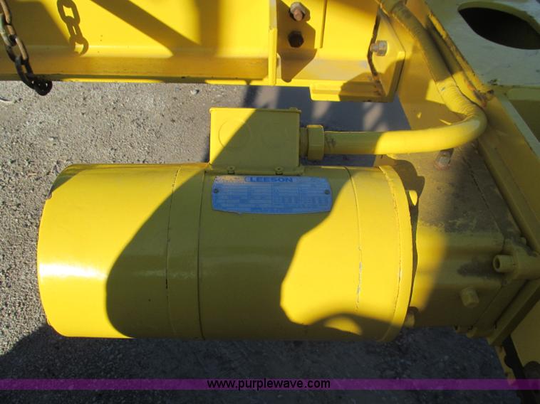 image for item F4664 Handling Systems Inc 3 ton overhead crane