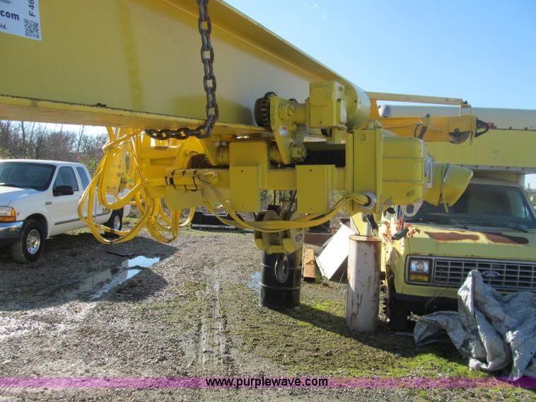 image for item F4664 Handling Systems Inc 3 ton overhead crane