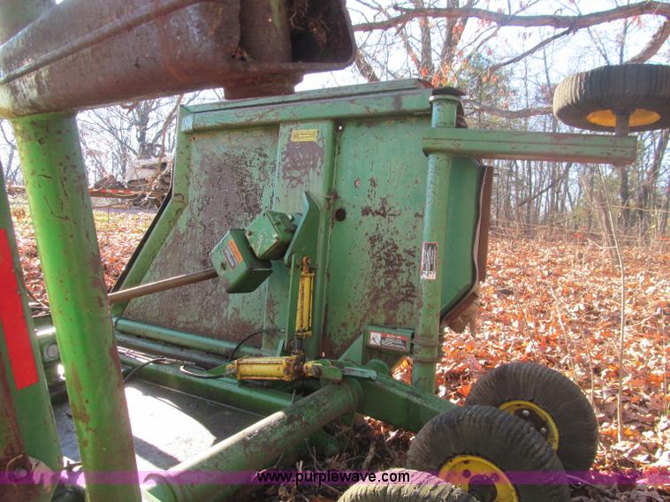 image for item F4667 John Deere 1578 batwing mower