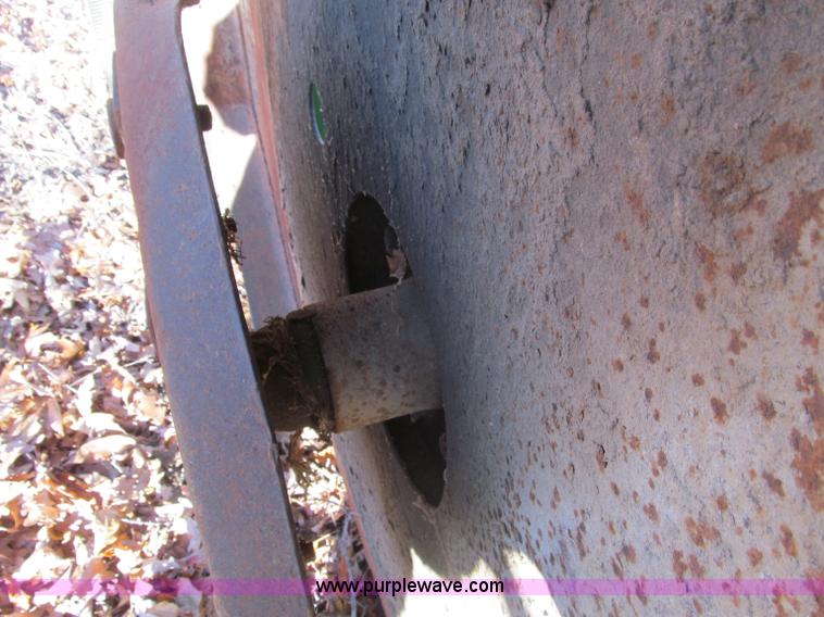 image for item F4667 John Deere 1578 batwing mower