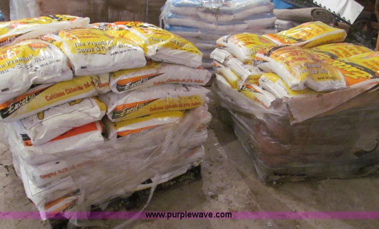 image for item F4668 Excel calcium chloride 94 to 97 percent pellets