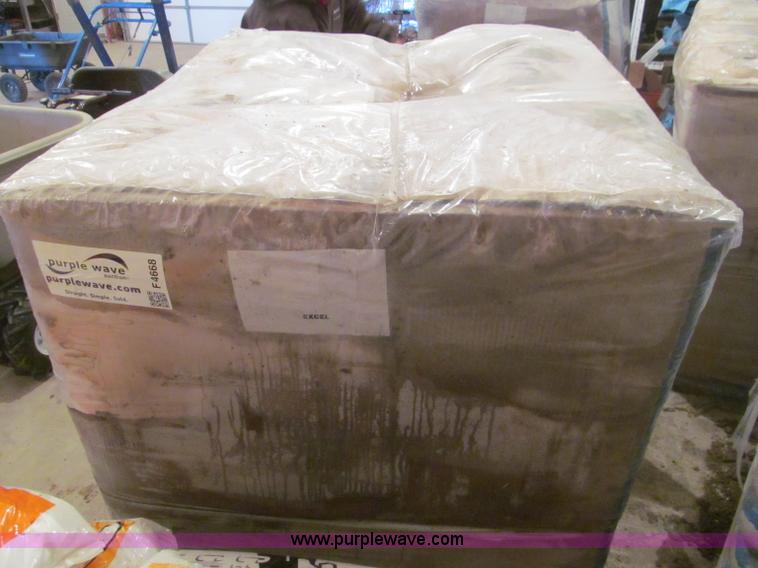 image for item F4668 Excel calcium chloride 94 to 97 percent pellets