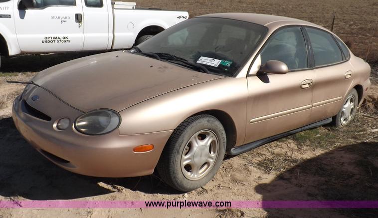 image for item F6298 1997 Ford Taurus GL