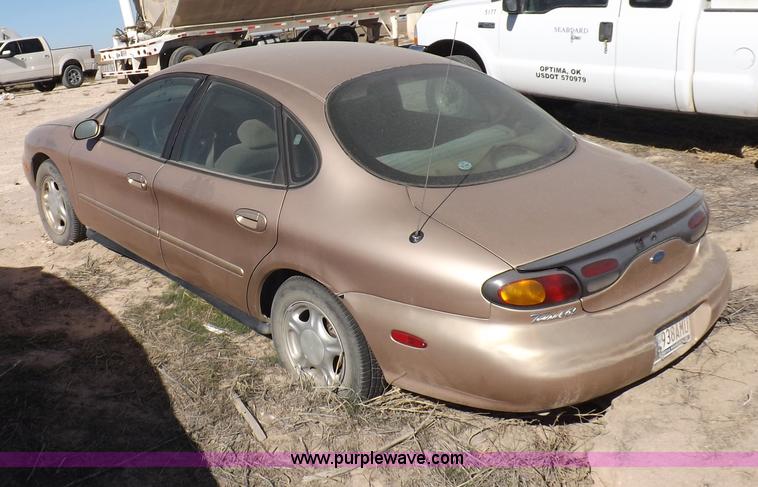 image for item F6298 1997 Ford Taurus GL