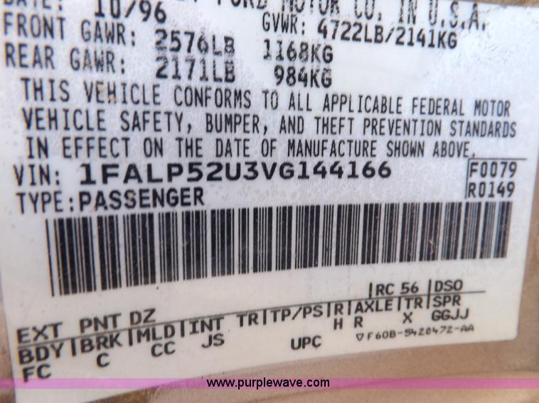 image for item F6298 1997 Ford Taurus GL