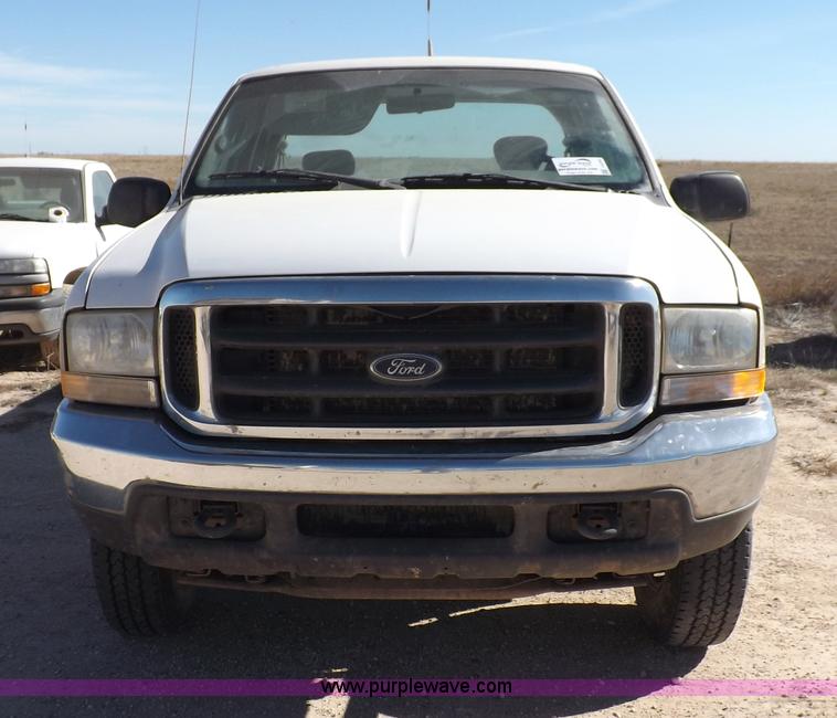 image for item F6299 2004 Ford F250 XLT Super Duty SuperCab pickup truck