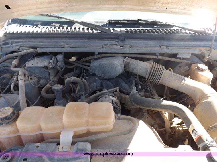 image for item F6299 2004 Ford F250 XLT Super Duty SuperCab pickup truck