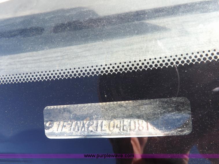 image for item F6299 2004 Ford F250 XLT Super Duty SuperCab pickup truck