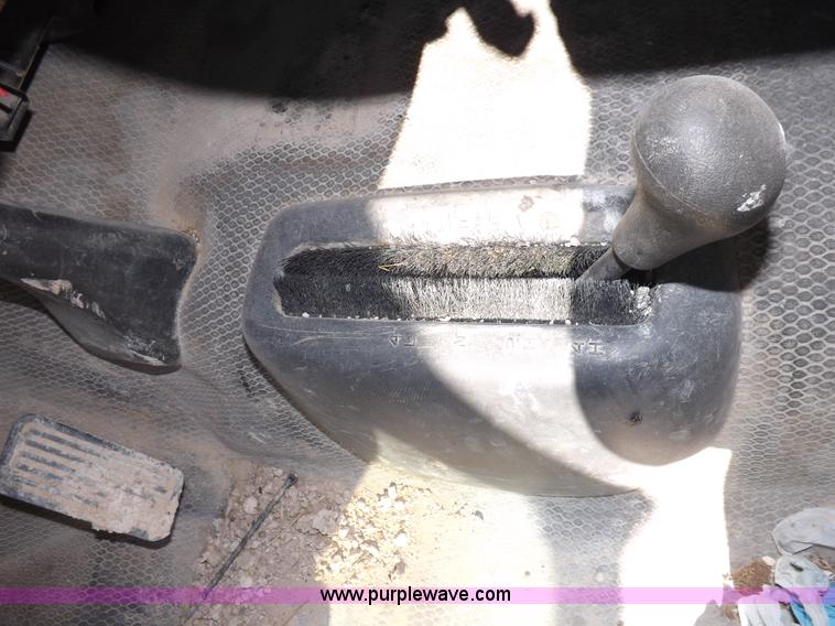 image for item F6300 2000 Chevrolet Silverado 1500 pickup truck