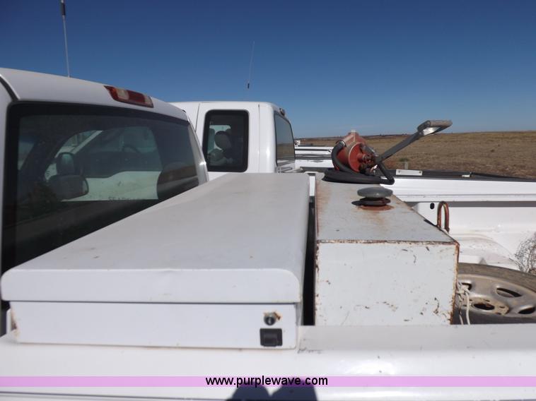 image for item F6300 2000 Chevrolet Silverado 1500 pickup truck