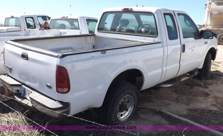image for item F6301 2004 Ford F250 XLT Super Duty