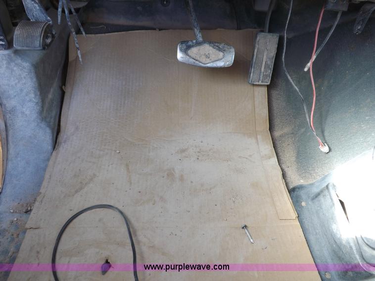 image for item F6301 2004 Ford F250 XLT Super Duty