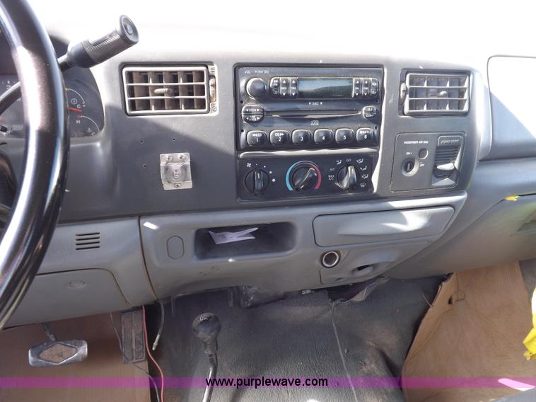 image for item F6301 2004 Ford F250 XLT Super Duty