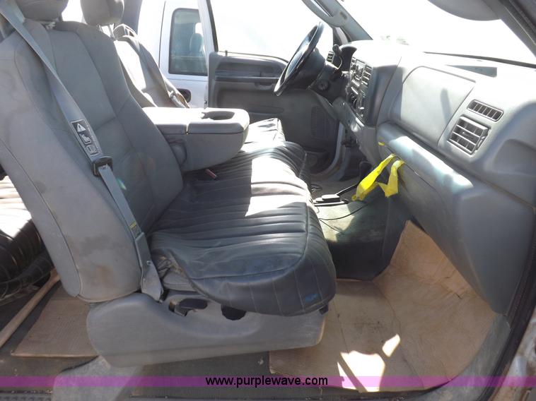 image for item F6301 2004 Ford F250 XLT Super Duty