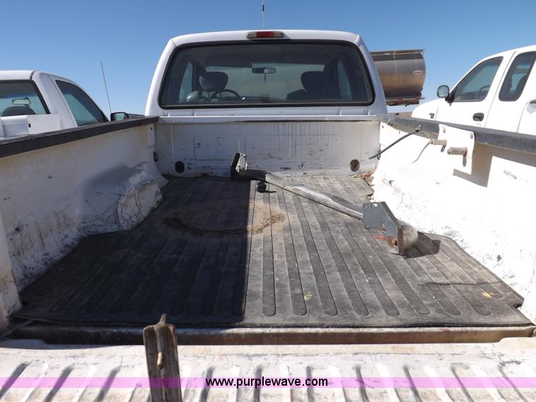 image for item F6301 2004 Ford F250 XLT Super Duty