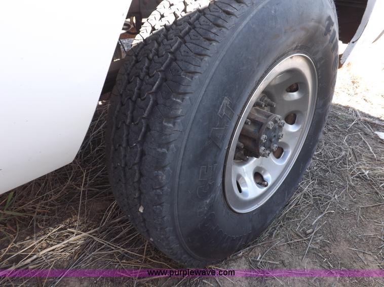 image for item F6301 2004 Ford F250 XLT Super Duty