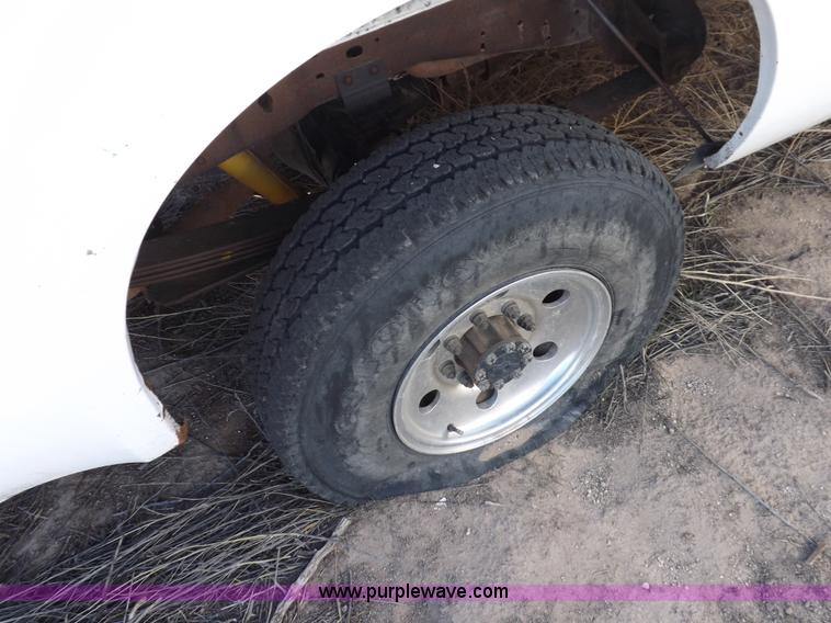 image for item F6301 2004 Ford F250 XLT Super Duty