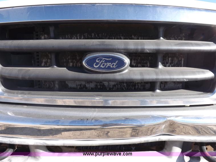 image for item F6301 2004 Ford F250 XLT Super Duty