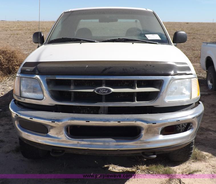 image for item F6302 1998 Ford F150 XL SuperCab pickup truck