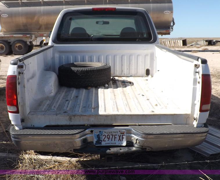 image for item F6302 1998 Ford F150 XL SuperCab pickup truck