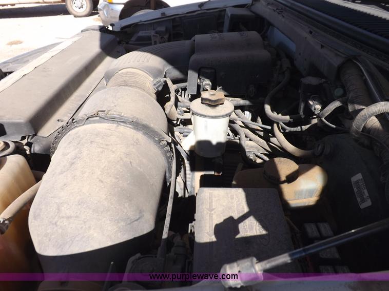 image for item F6302 1998 Ford F150 XL SuperCab pickup truck