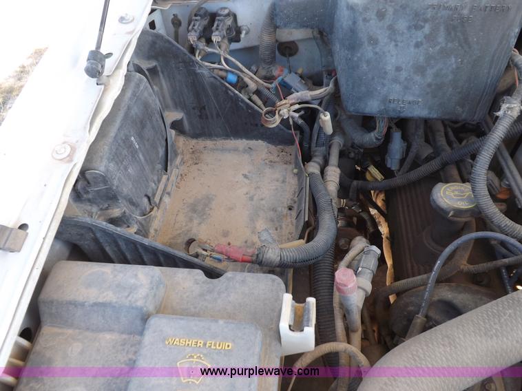 image for item F6302 1998 Ford F150 XL SuperCab pickup truck