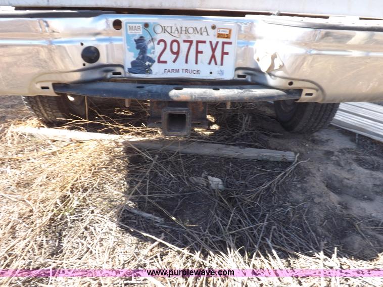 image for item F6302 1998 Ford F150 XL SuperCab pickup truck